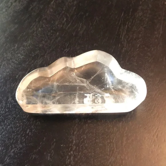 Quartz carved cloud mini bowl - Picture 1 of 15